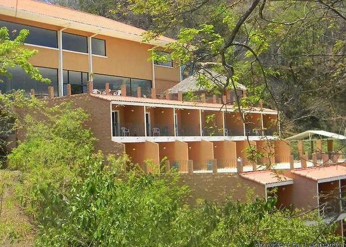 El Sabanero Resort